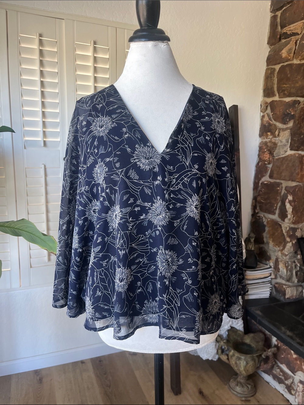 🌸 Express Floral Chiffon Blouse | NWT | Size Large